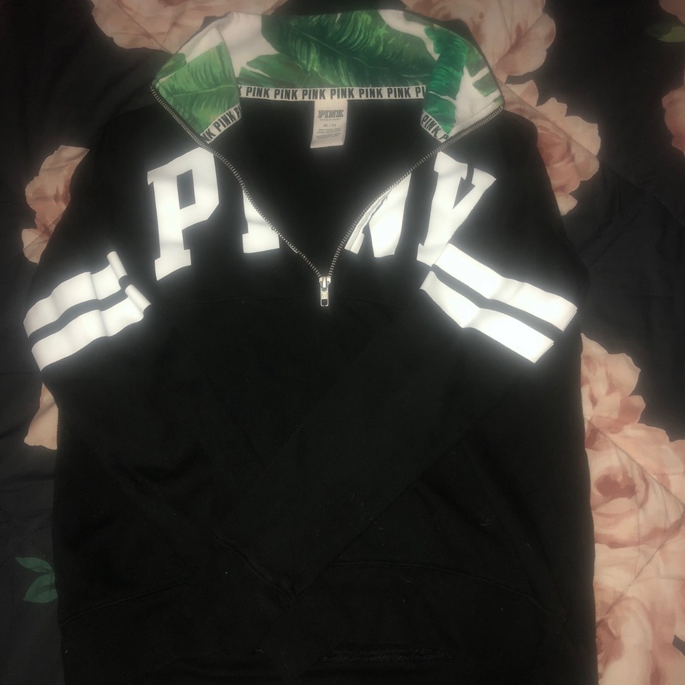 RARE PINK SWEATSHIRT (XS)